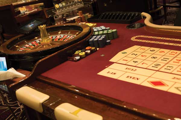 Recognizing Advantage Opportunities During Real-Time Blackjack Game Rounds